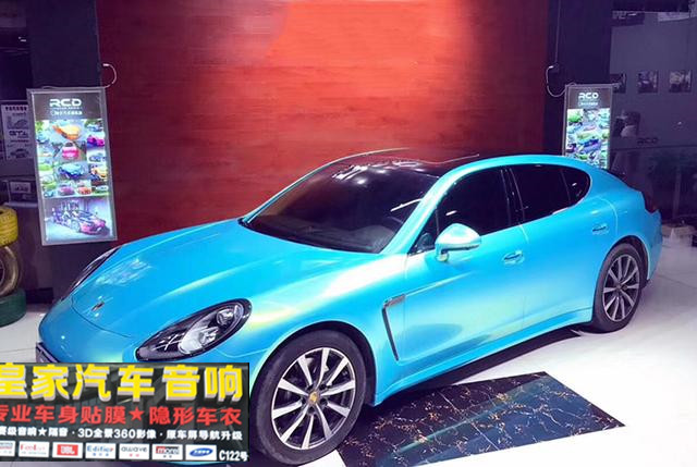帕拉梅拉幻彩冰雪藍(lán)車身改色貼膜案例——郴州市皇家音響