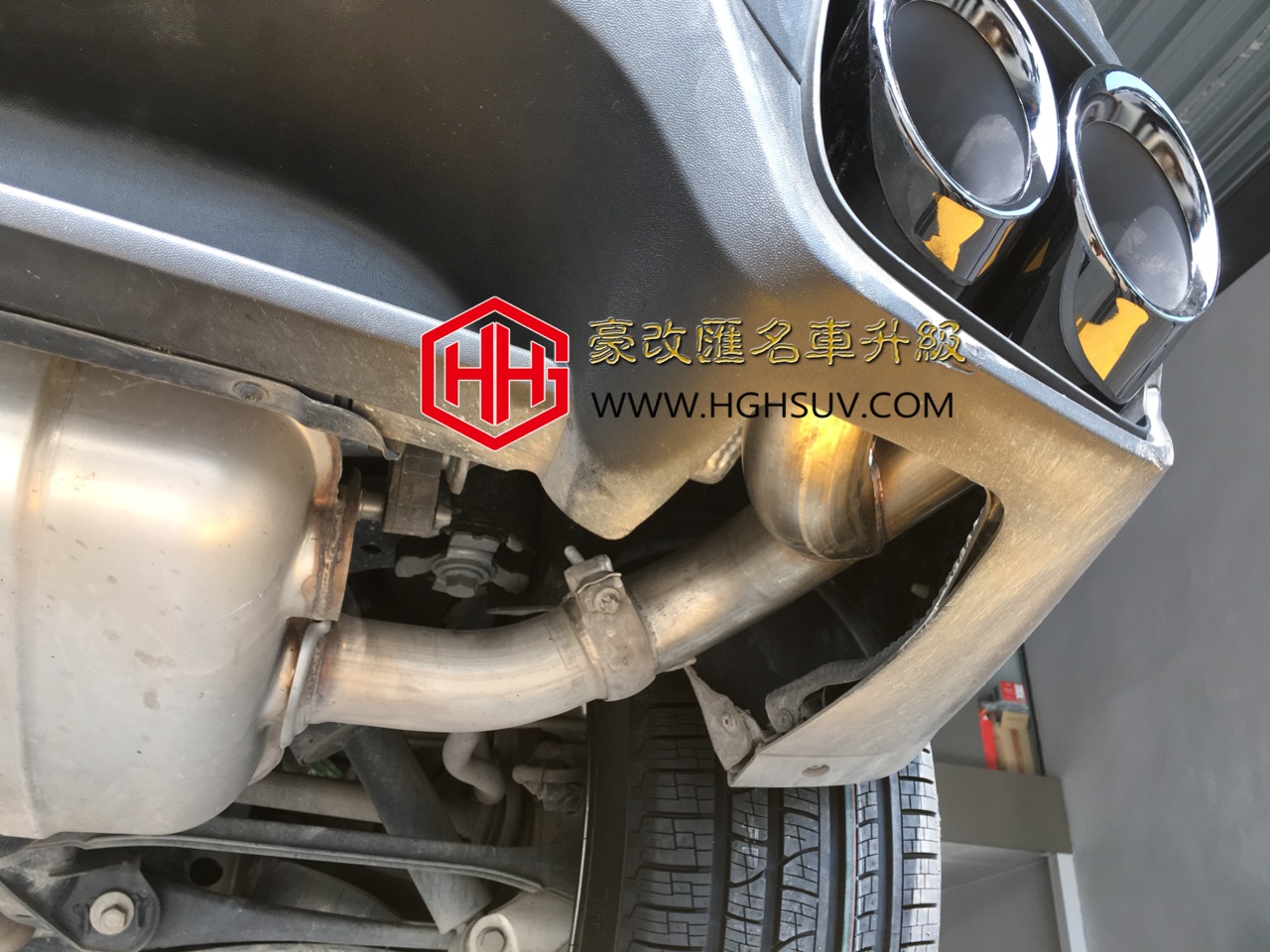 11-18保時(shí)捷卡宴GTS尾喉 卡宴四出運(yùn)動尾喉黑鈦尾喉