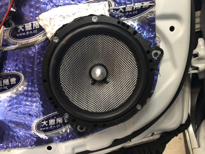 音為有你豐田雷凌為愛(ài)車(chē)換副新嗓子改裝體驗(yàn)勁浪165AS音質(zhì)讓車(chē)友愛(ài)不釋手汕頭星悅汽車(chē)音響改裝