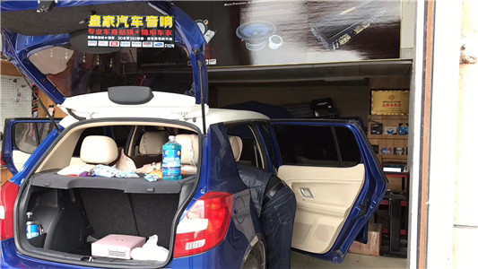 斯科達加裝愛威V6小剛炮——郴州市皇家音響