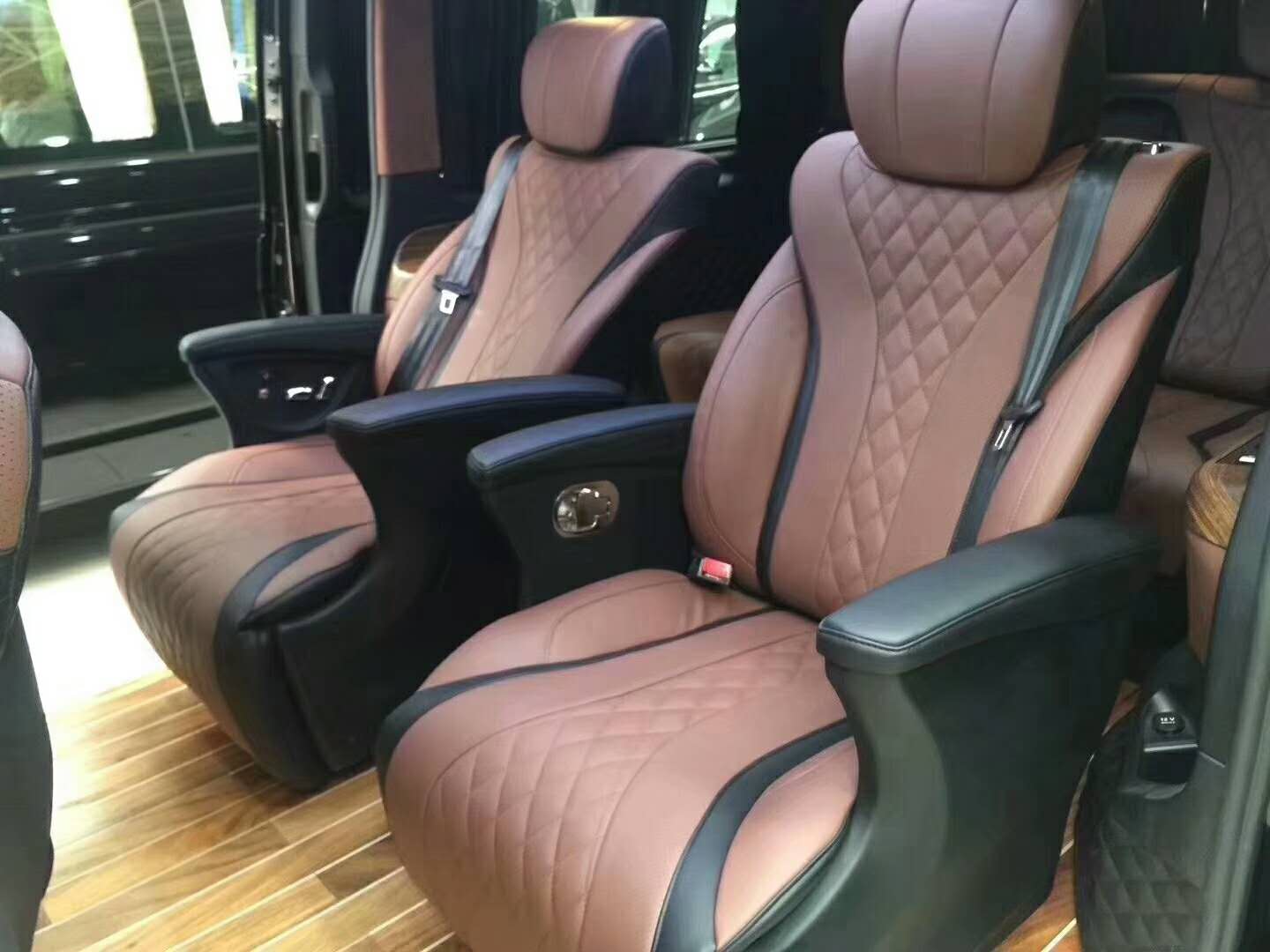 奔弛威庭仿V260航空座椅改裝