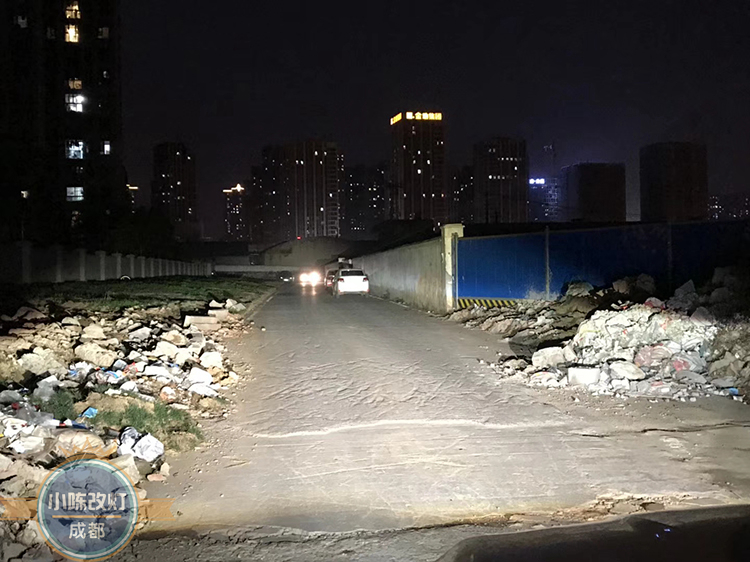 成都車燈升級標致4008車燈升級定制海5雙光透鏡套餐