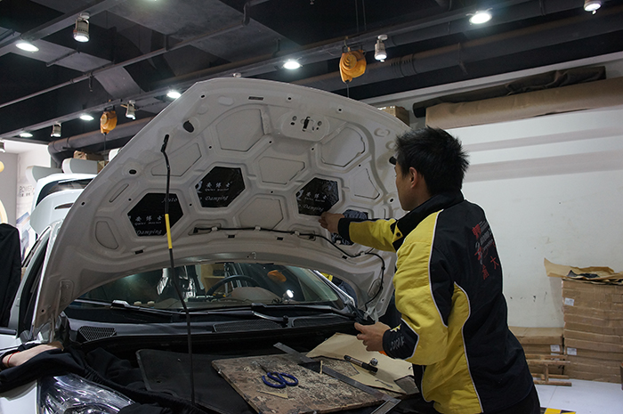 福特嘉年華汽車音響改裝零點(diǎn)和來福 全車安博士隔音 重慶渝大昌