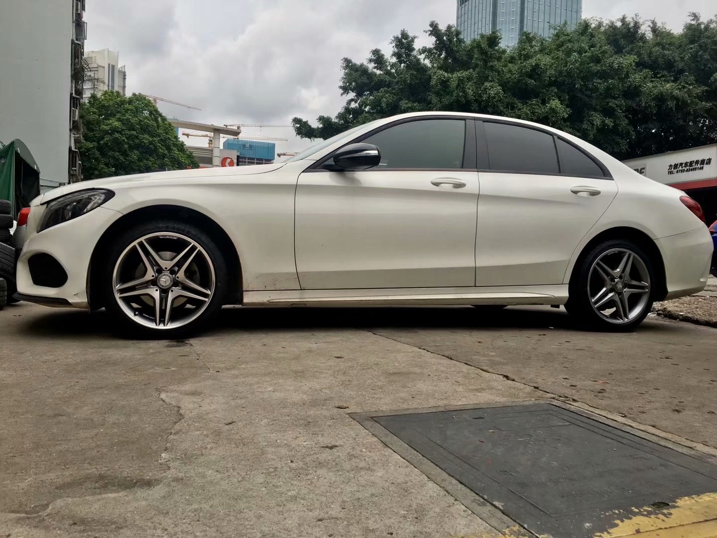 奔馳，換 原裝 AMG 18寸 完工！