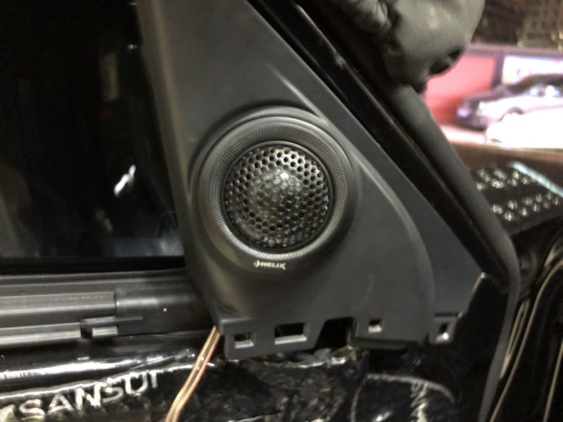 汕頭市星悅汽車音響改裝本田思域升級(jí)德國(guó)HELIX喜力仕套餐喇叭山水隔音美國(guó)CDT超薄低音炮靚聲淋漓盡享
