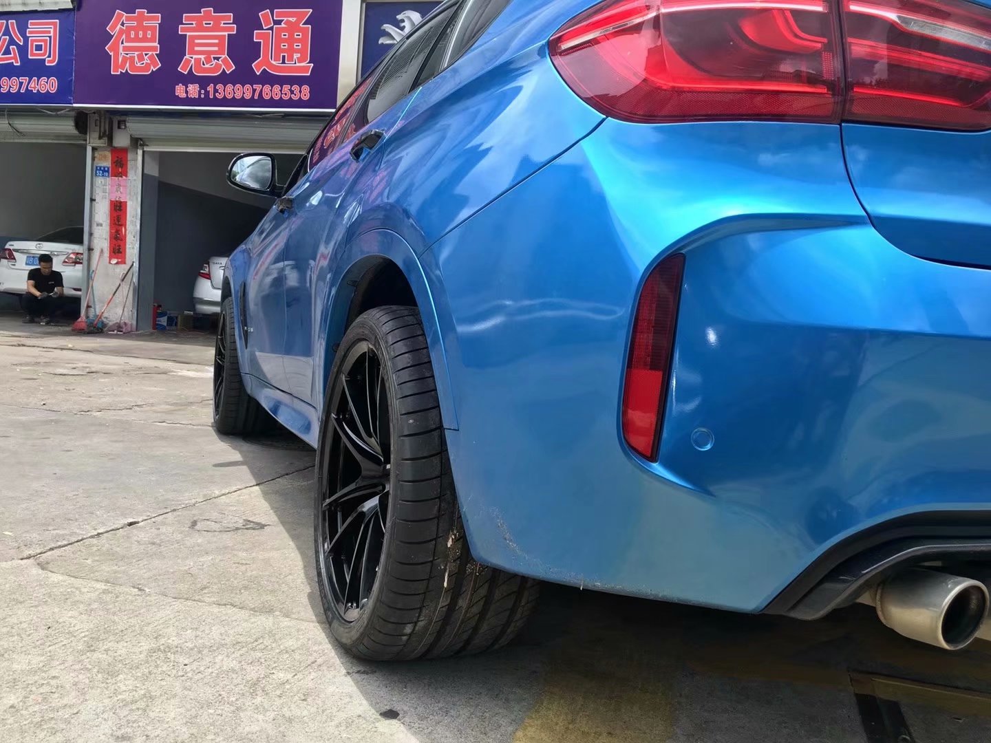 寶馬X6M ，換 私人定制鍛造 21寸 完工！