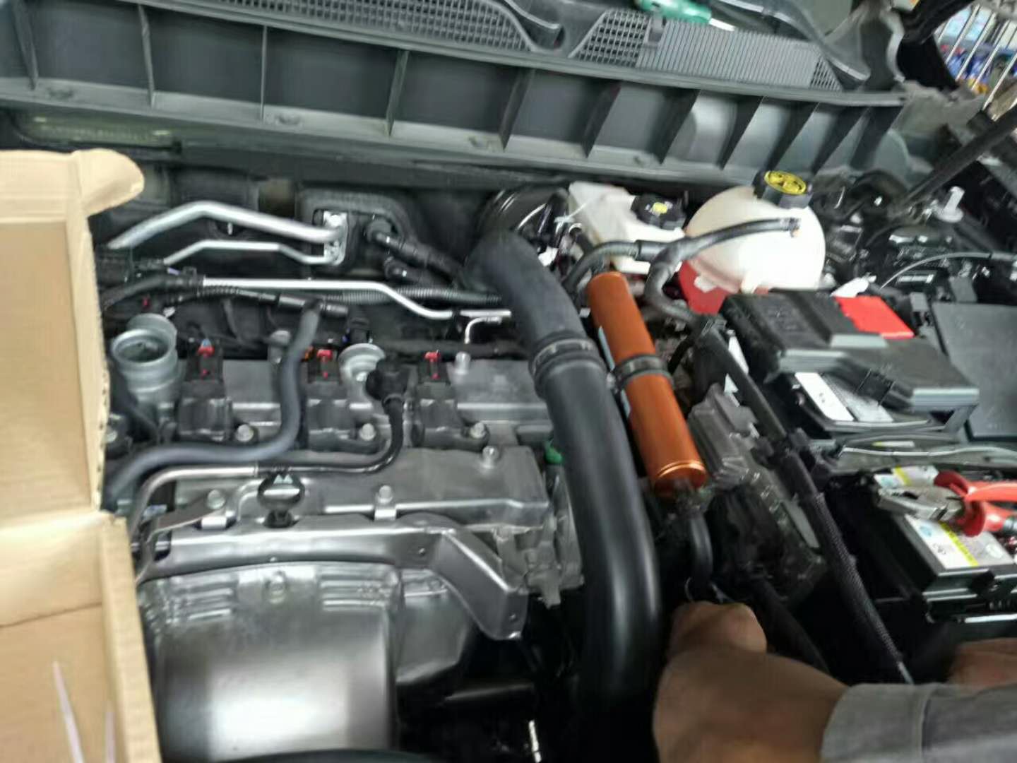 凱迪拉克XT5 動力升級加裝KCH提升動力超車更輕松不用刷ECU