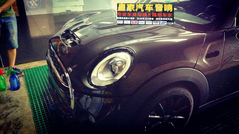 MINI cooper s 隱形車衣貼操作案例——郴州市皇家音響