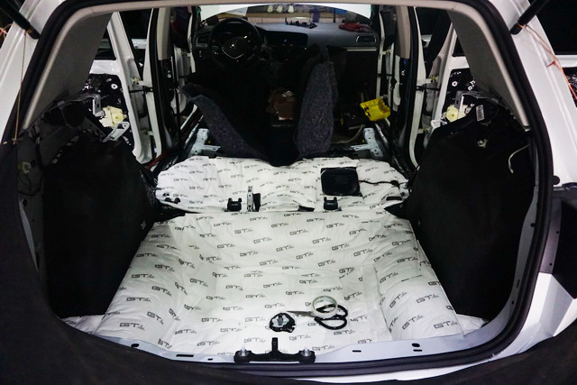 大眾高爾夫全車隔音改裝GT汽車隔音降噪 重慶渝大昌汽車音響