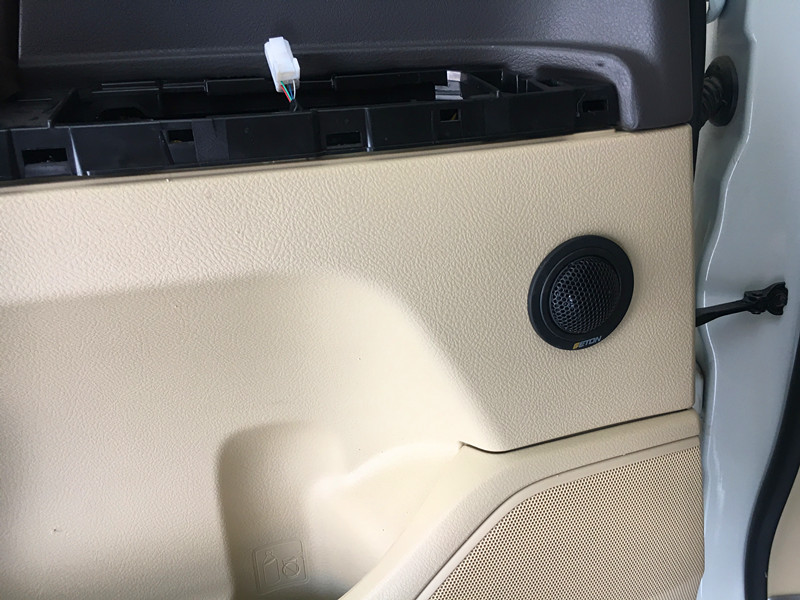 汽車音響要怎么改？唐山樂暢汽車音響豐田陸巡極具性價比的音響改裝方案！