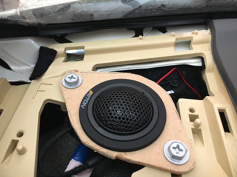 汽車音響要怎么改？唐山樂暢汽車音響豐田陸巡極具性價比的音響改裝方案！