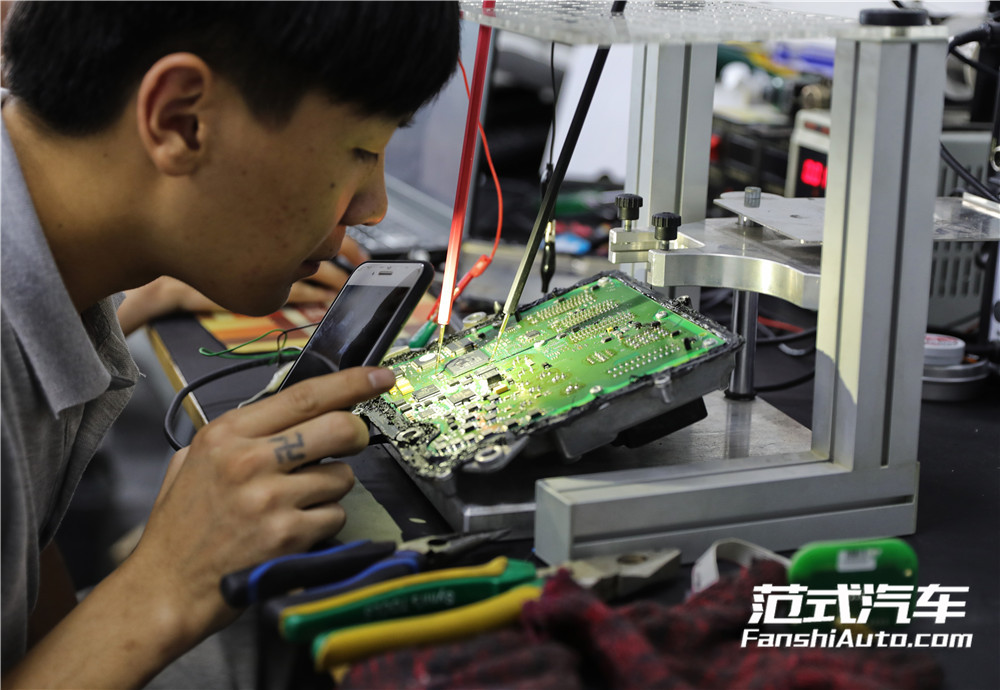【尊皇】寶馬X6 3.0T 刷ecu動力升級 范式汽車讓力量更有顏色！