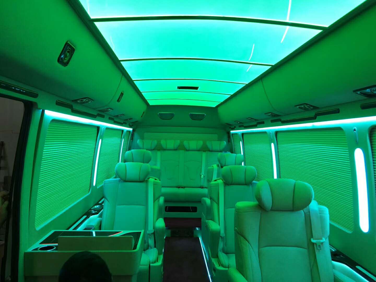 考斯特商用接待車改裝