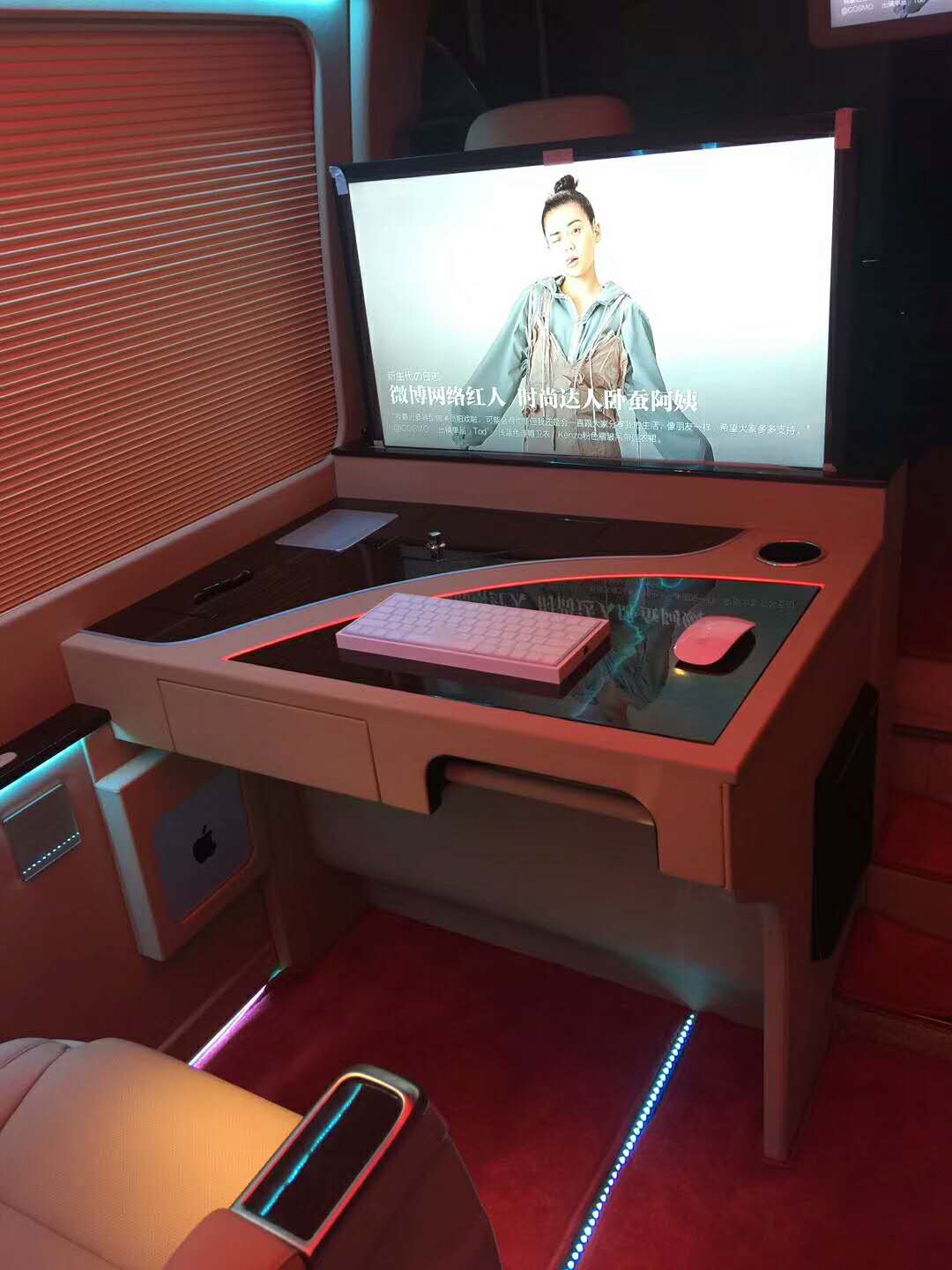 考斯特商用接待車改裝