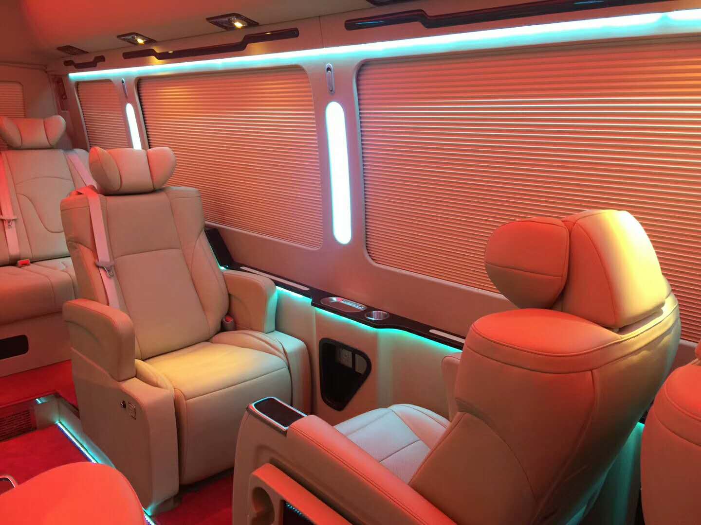 考斯特商用接待車改裝