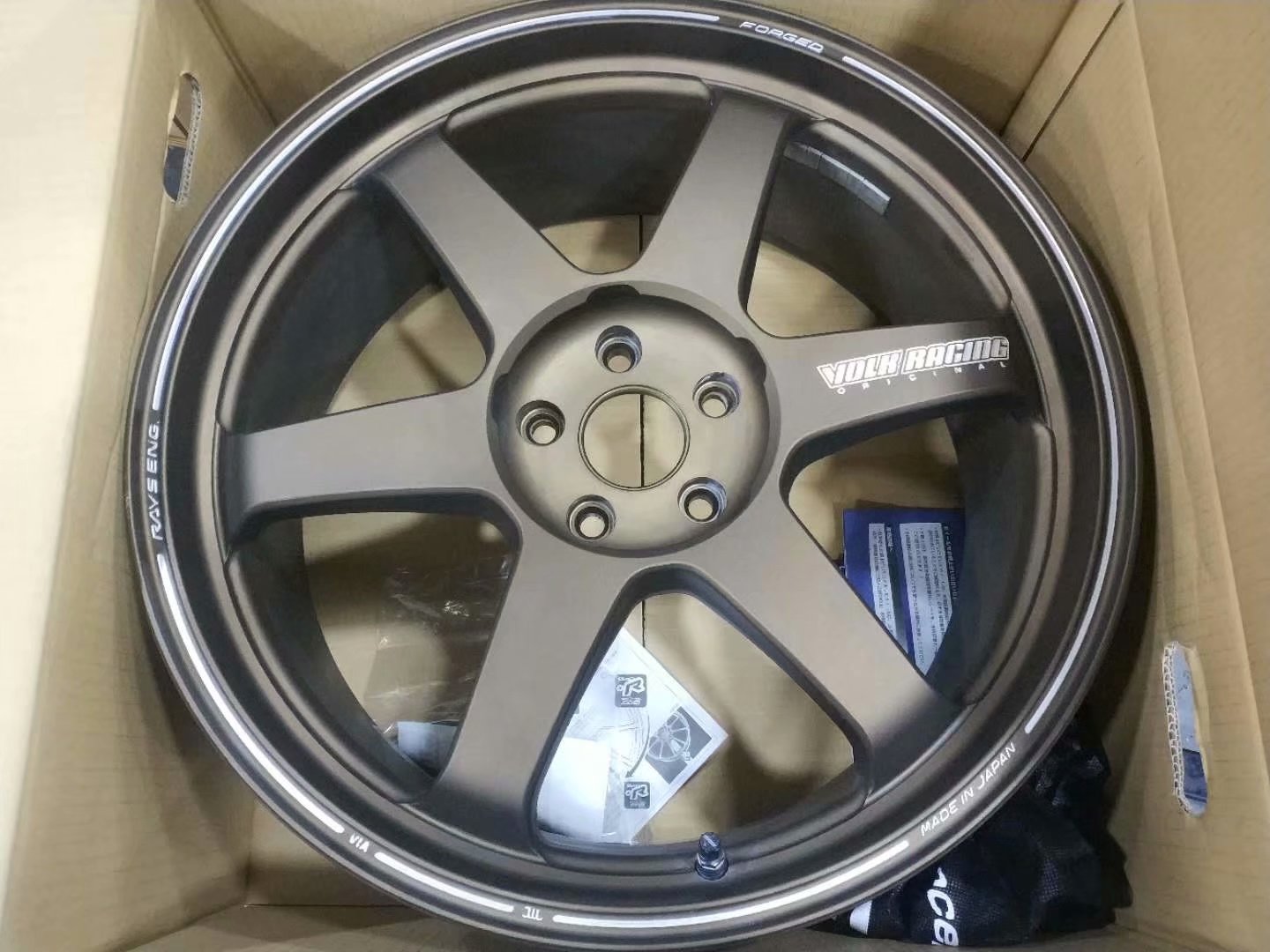 二手一套， 日本 RAYS  TE37 ultra