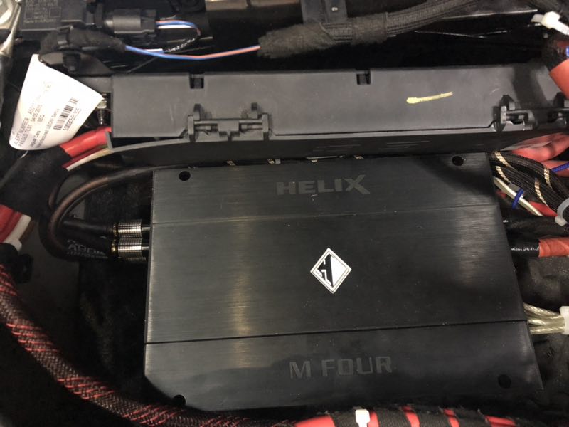 汕頭星悅汽車音響改裝捷豹XE200PS改裝德國(guó)HELIX喜力仕P63C三分頻音響STEG史泰格隔音為你演奏最美樂(lè)章