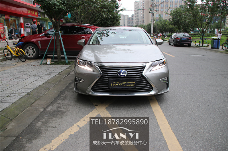 成都雷克薩斯ES300H改燈改裝4透鏡第二代米石M2 LED隨動輔助轉(zhuǎn)向燈