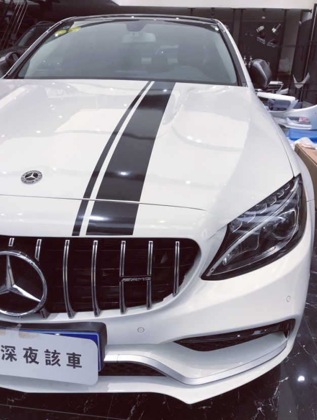 奔馳C級(jí)外觀改裝案例