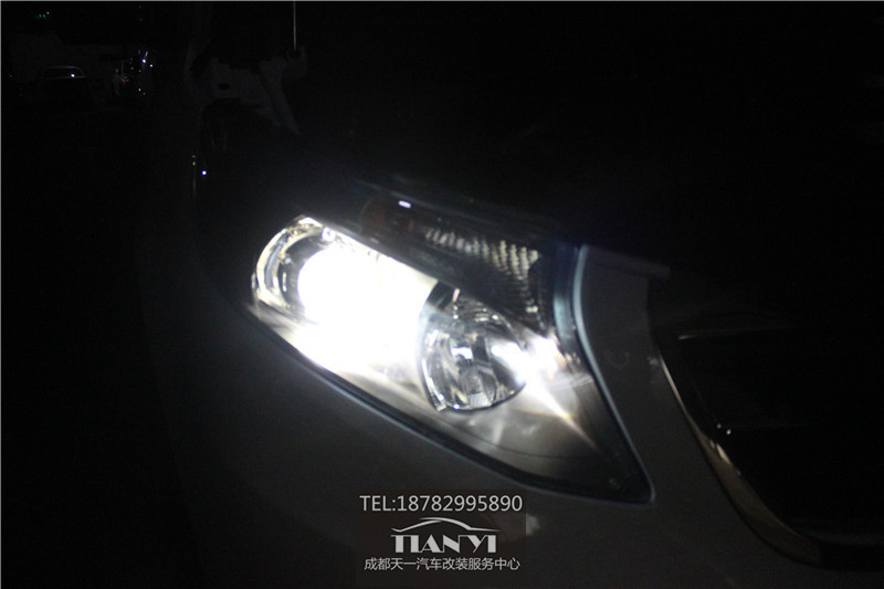 成都奔馳新威霆改車燈改裝V260米石M2 LED大燈雙光透鏡