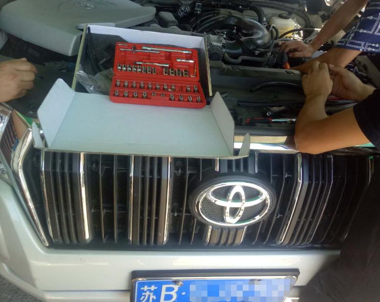 18款豐田霸道3.5 普拉多 拆掉電子油門加速器放棄機(jī)械增壓選擇加裝KCH提升動(dòng)力