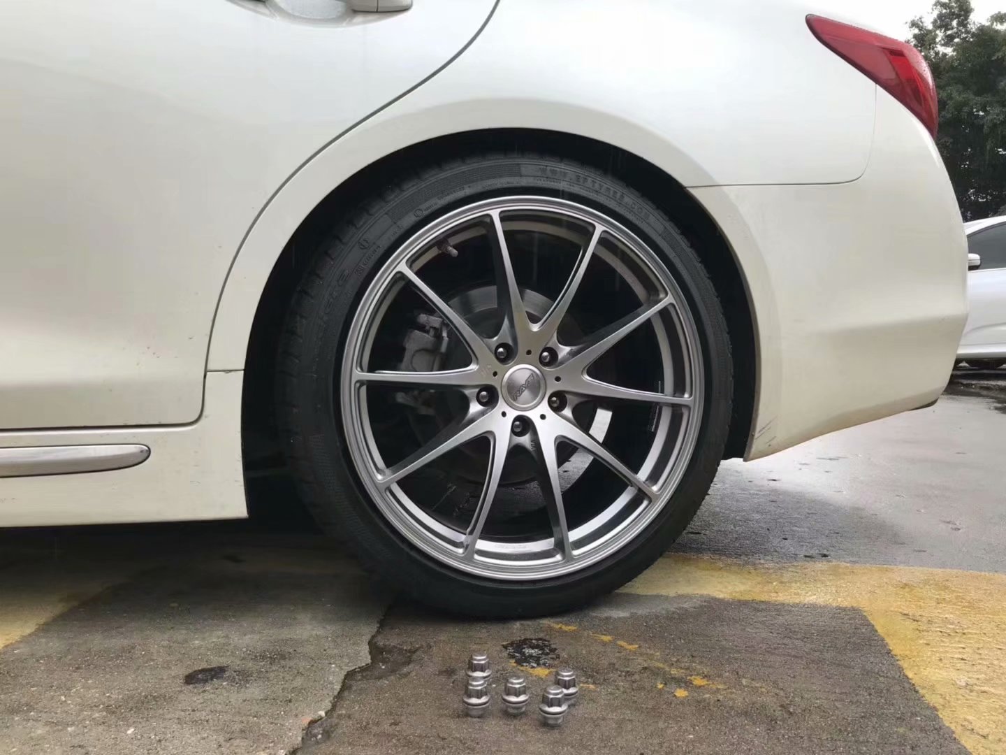 英菲尼迪 Q50 ，換 RAYS G25 完工！
