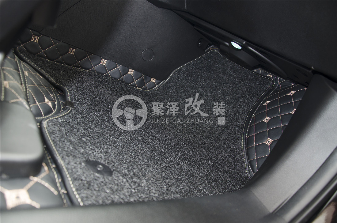 傳祺GS8黑色回字360航空軟包