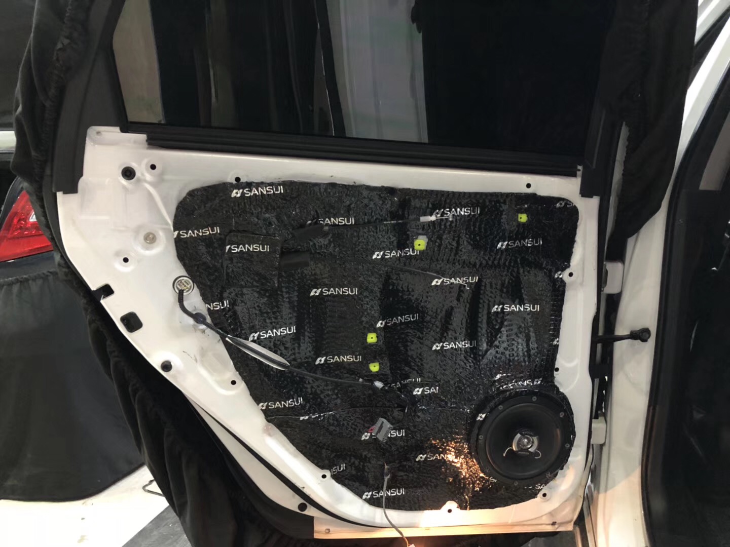 汕頭星悅汽車音響改裝本田思鉑睿汽車音響四門隔音輪轂降噪音響改裝FOCAL法國(guó)勁浪套餐喇叭