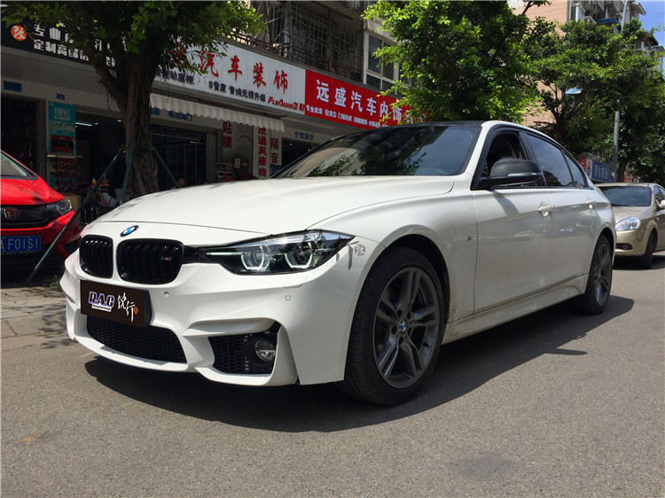 成都銳行寶馬330改裝M3款大包圍碳纖維后唇尾翼雷鳥(niǎo)尾段排氣