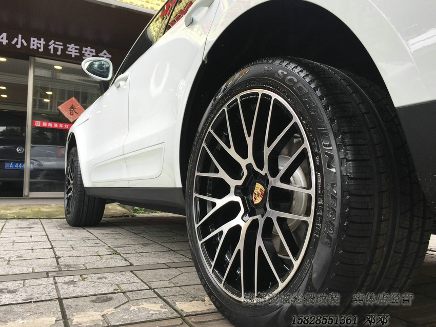 保時捷macan 改裝20寸迪威特鍛造輪轂裝車