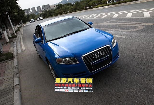 奧迪A4車身改色貼膜光面深藍——郴州市皇家音響