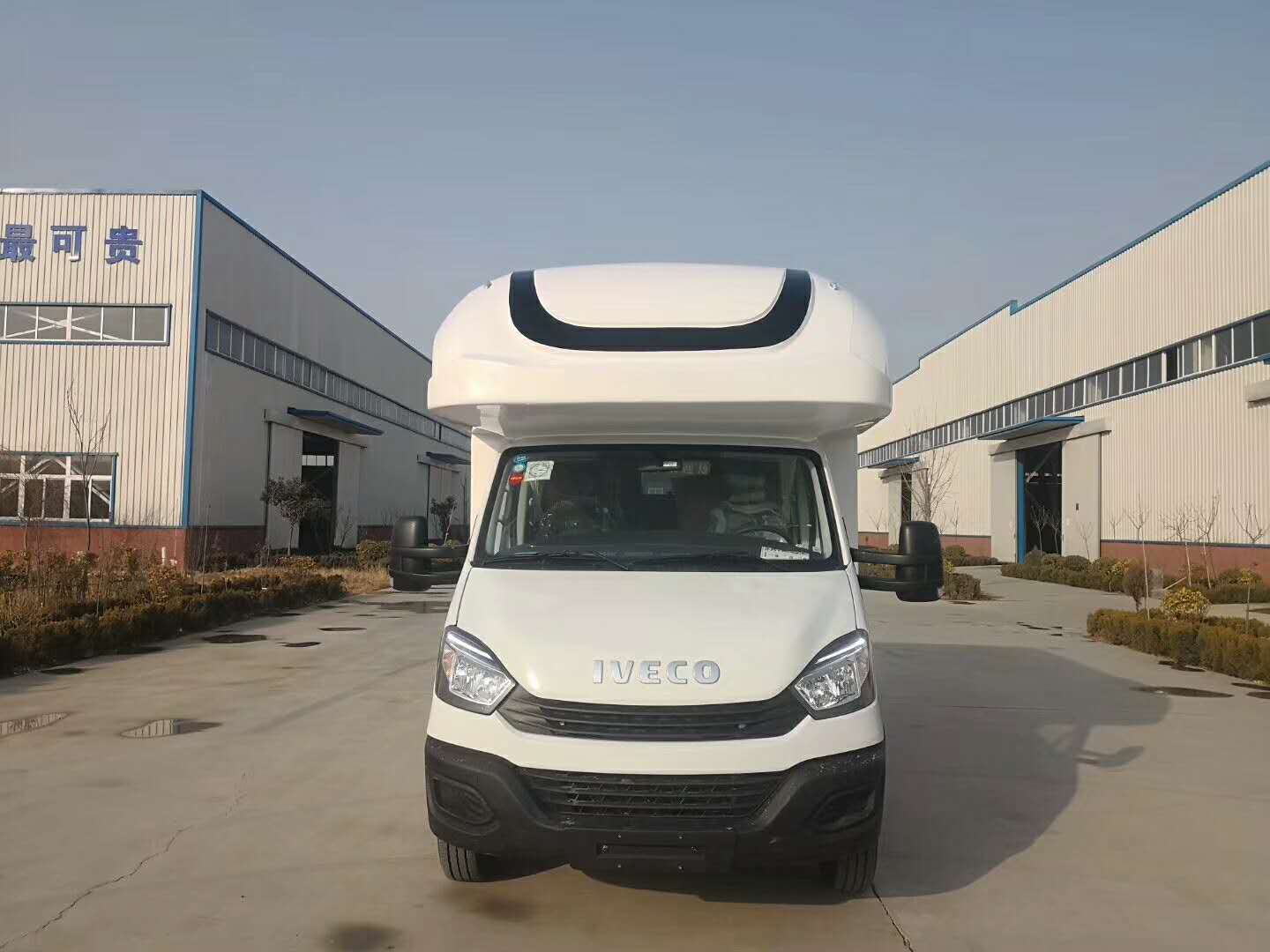 依維柯雙拓展房車