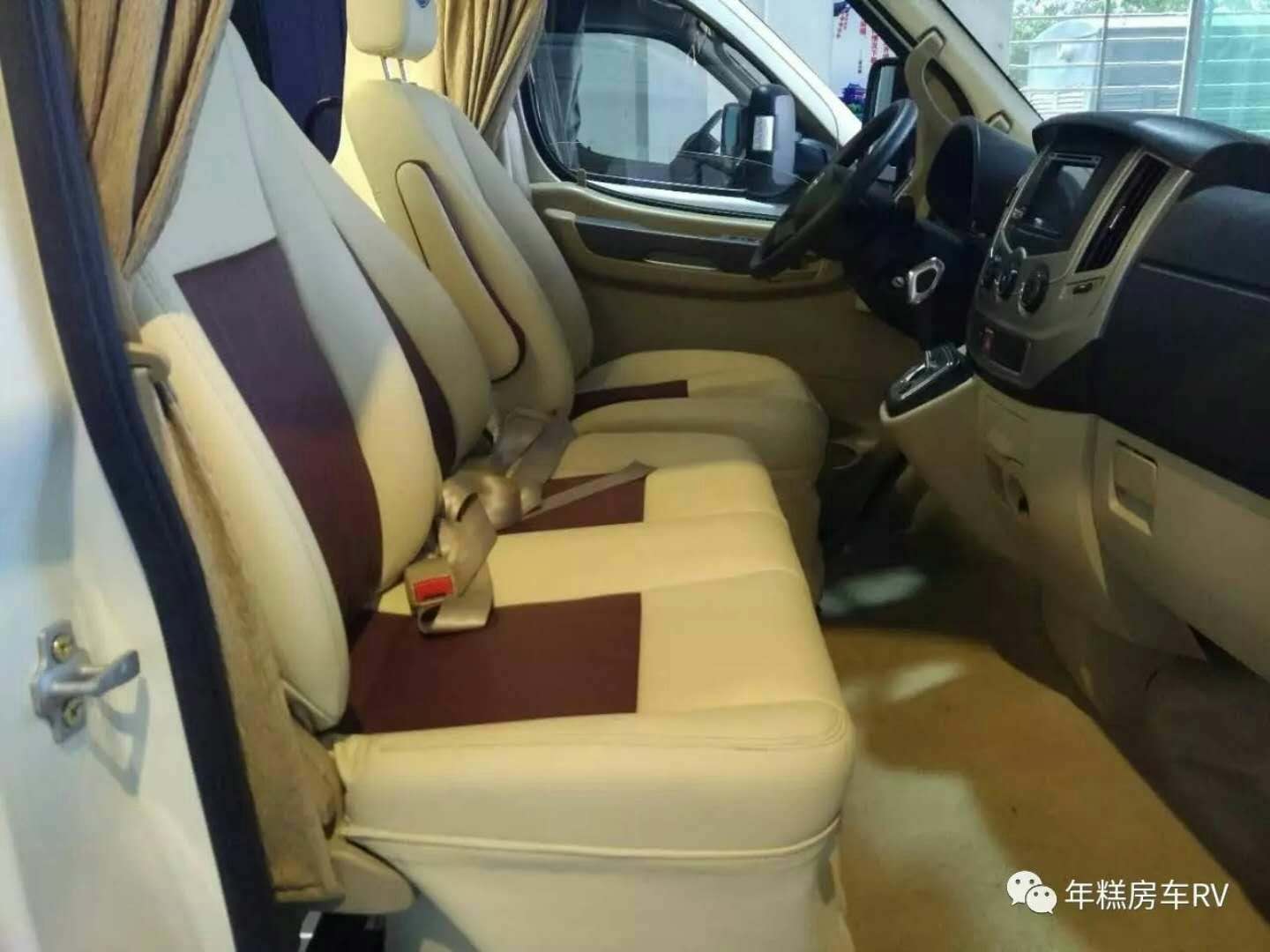 東風(fēng)御風(fēng)短軸房車(chē)優(yōu)惠團(tuán)購(gòu)-19.98萬(wàn)