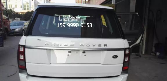 路虎攬勝行政版加裝電動(dòng)尾門(mén)，豪車就該有這樣的霸氣