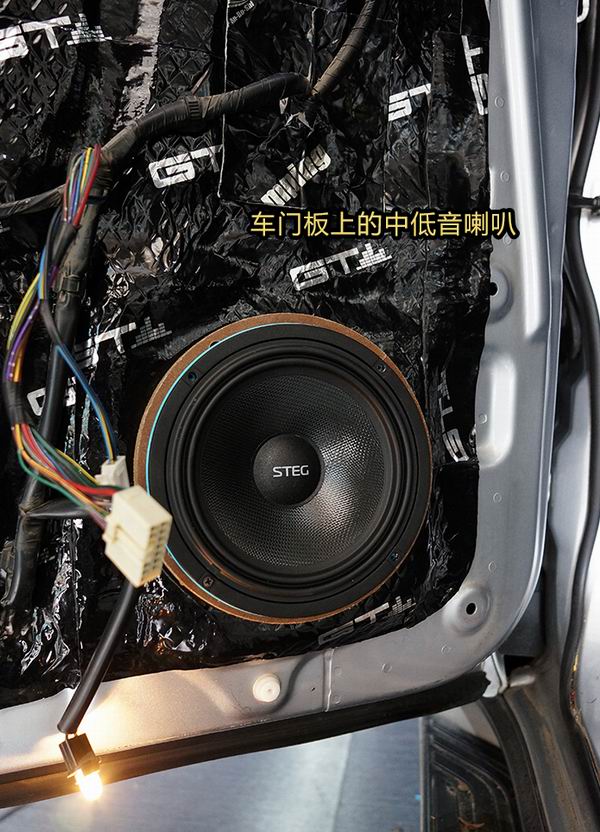 重慶渝大昌汽車音響改裝案例之三菱帕杰羅V93音響改裝史泰格和全車隔音