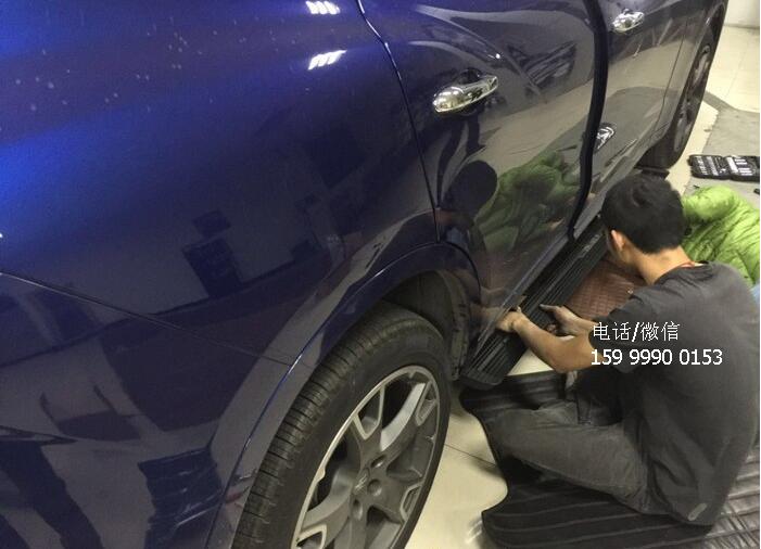 瑪莎拉蒂Levante萊萬特加裝電動踏板，這真是個兩全齊美的事情