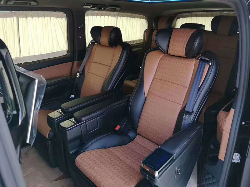 奔馳V250商務(wù)車改裝
