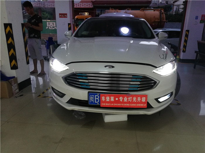 莆田車(chē)堡萊新蒙迪歐大燈改裝氙氣燈天使眼紅惡魔眼效果，專(zhuān)業(yè)改燈到車(chē)堡萊