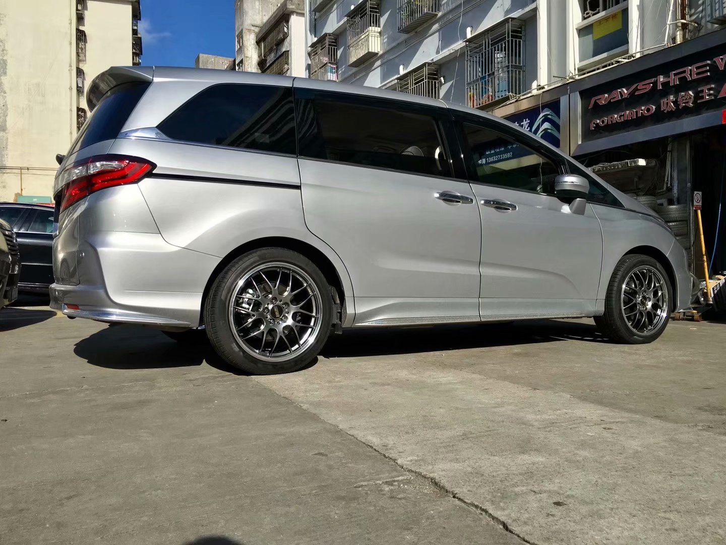 奧德賽，換 BBS RGR ，19寸 完工！