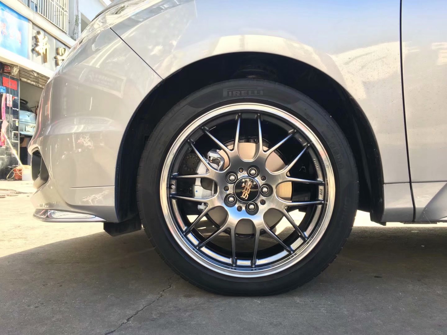奧德賽，換 BBS RGR ，19寸 完工！