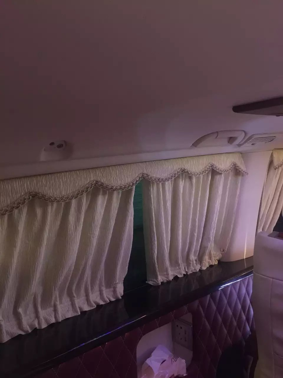 唯雅諾航空座椅實(shí)木村板改裝