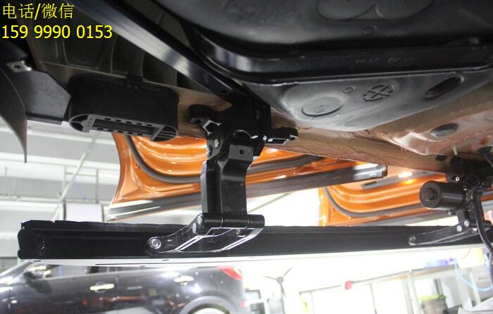 賓利添越加裝電動踏板，就是這么英姿颯爽！