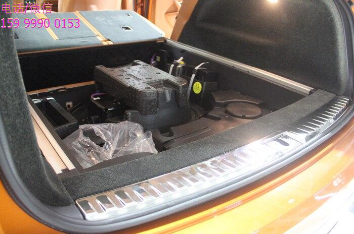 賓利添越加裝電動踏板，就是這么英姿颯爽！