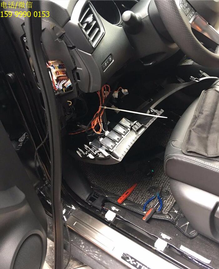 日產(chǎn)奇駿加裝電動尾門，沒有對比就沒有傷害