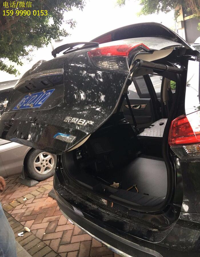 日產(chǎn)奇駿加裝電動尾門，沒有對比就沒有傷害