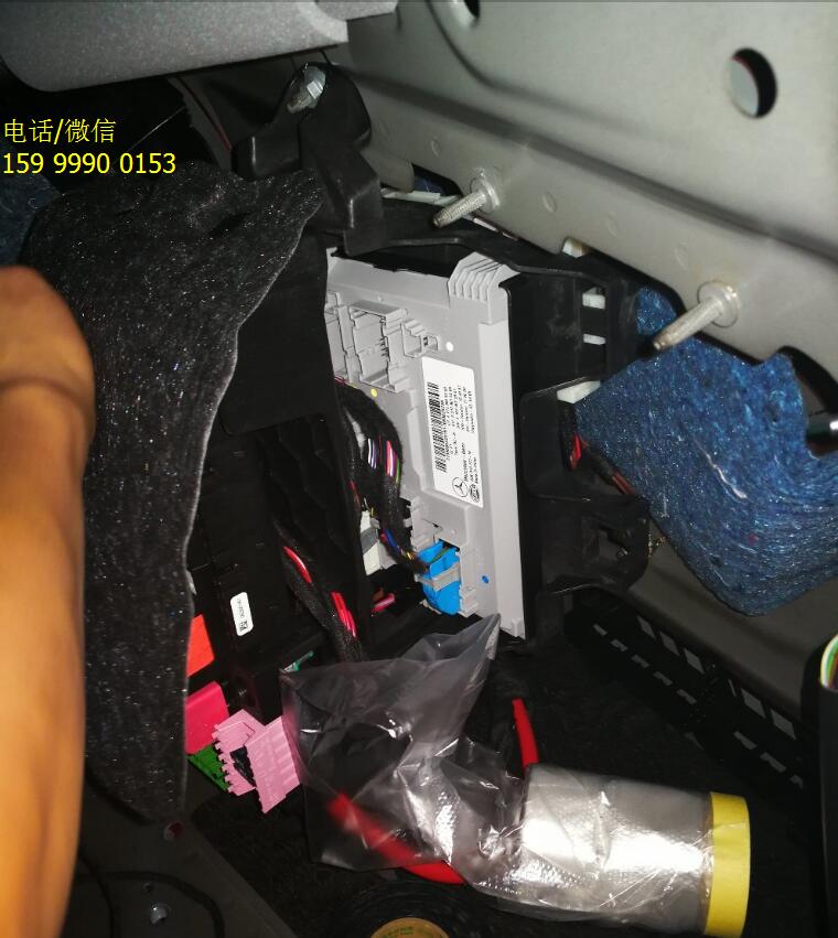 奔馳E級(jí)加裝電動(dòng)尾門(mén)，開(kāi)門(mén)只需輕輕一按就搞定