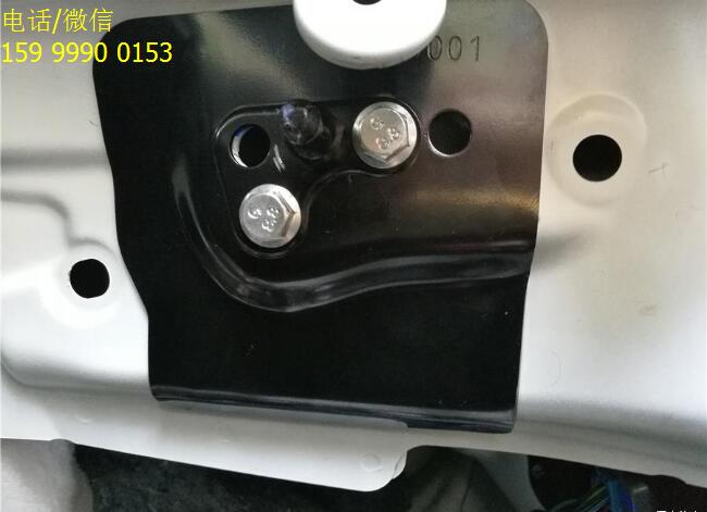 奔馳C級加裝電動尾門，輕松實現一鍵遙控尾門