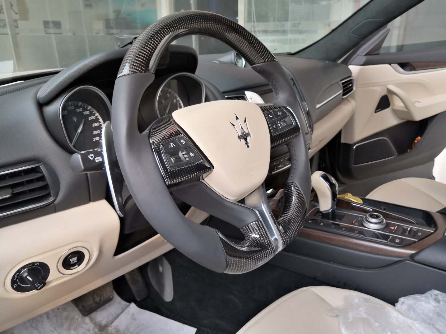 汽車(chē)內(nèi)飾碳纖維制作哪家好