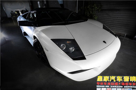 蘭博基尼LP640-4全車(chē)車(chē)身改色貼膜德國(guó)PWF意大利白——郴州市皇家音響