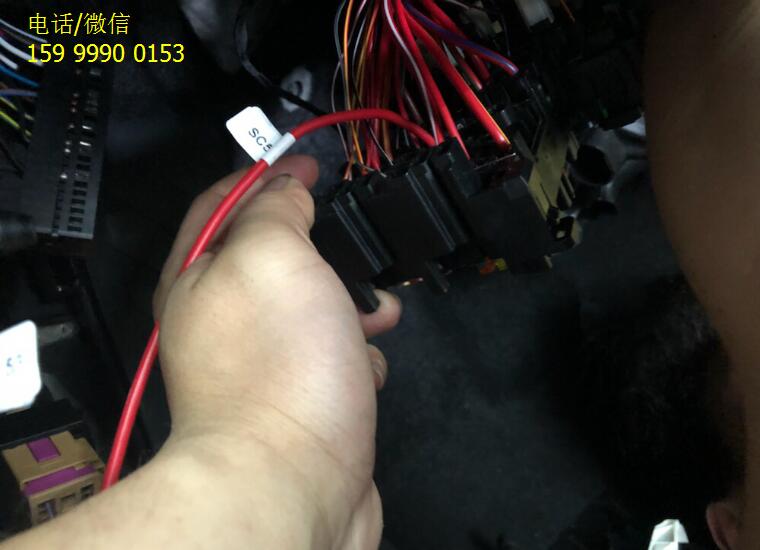 大眾邁騰加裝電動(dòng)尾門(mén)，原來(lái)電吸關(guān)門(mén)這么溫柔！